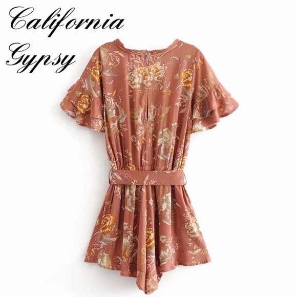 Gypsy Bohemian floral romper 🌸 - Picture 2 of 8